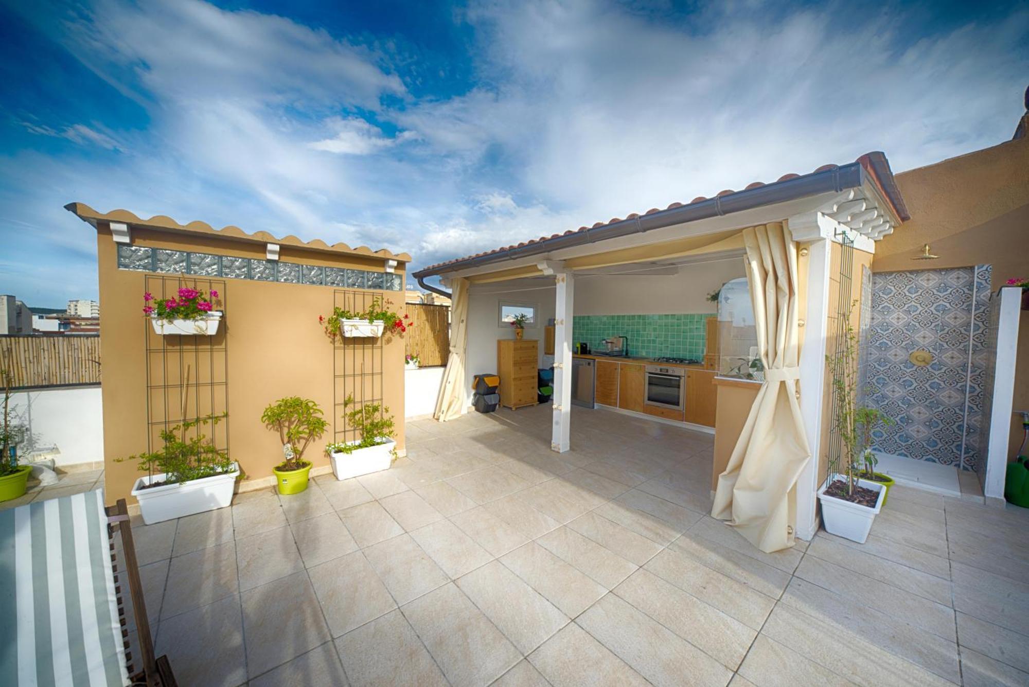 Terrace Rooms Olbia Center מראה חיצוני תמונה