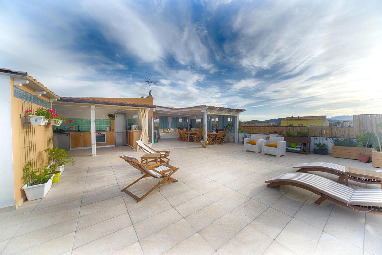 Terrace Rooms Olbia Center מראה חיצוני תמונה